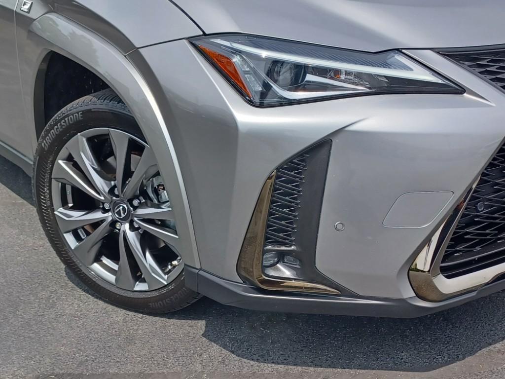 Fender Flare Kit | Lexus UX 250h F SPORT 2022