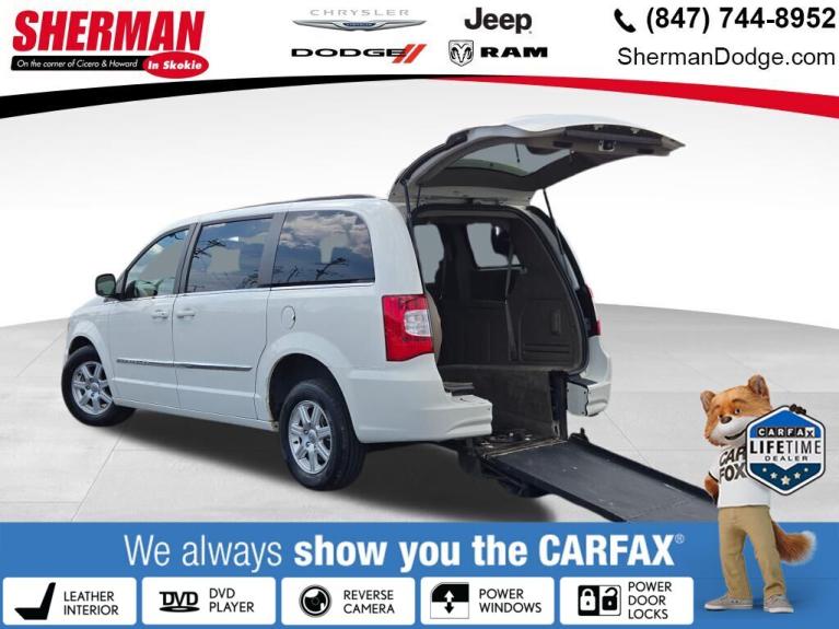 2012 Chrysler Town & Country Touring